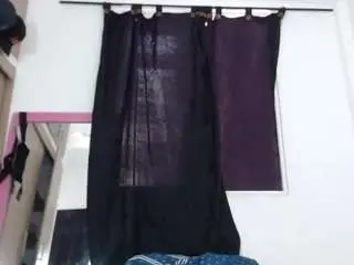 Isahotlatin  live sex cam