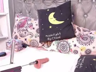 Lila-gummy  live sex cam