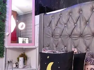 Lila-gummy  live sex cam