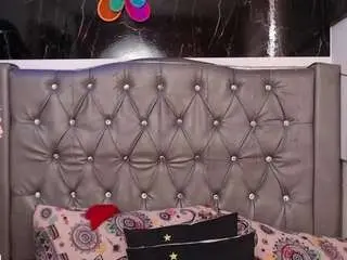 Lila-gummy  live sex cam