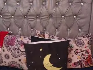 Lila-gummy  live sex cam
