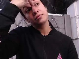 Lila-gummy  live sex cam