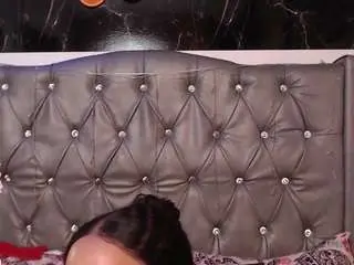 Lila-gummy  live sex cam