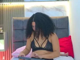Pearlkitty  live sex cam
