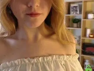 Sue-sanders  live sex cam