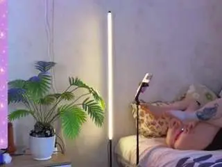 Tr1ssmerigold  live sex cam