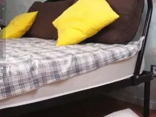 Joellaessery  live sex cam