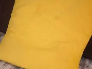 Joellaessery  live sex cam