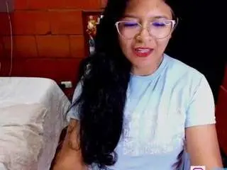 Laurahills  live sex cam