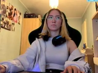 Marvelkough  live sex cam