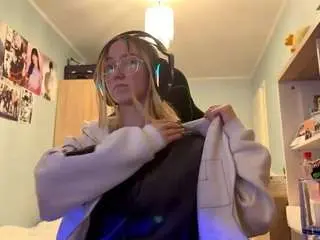 Marvelkough  live sex cam