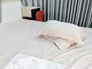 Mieko99  live sex cam