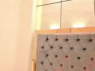 Pocahontas-pow  live sex cam