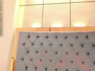Pocahontas-pow  live sex cam