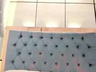 Pocahontas-pow  live sex cam