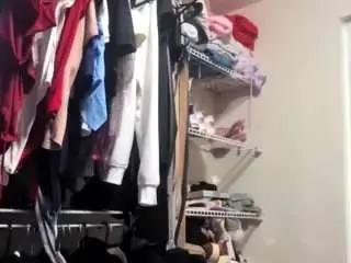 Brittjamesx80  live sex cam