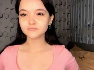 Towandamekee  live sex cam