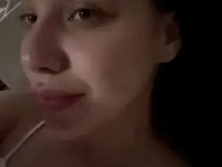 Yongfoutz  live sex cam