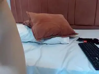 Abby-tqg  live sex cam