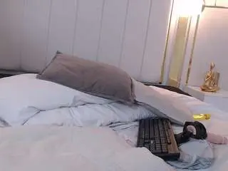 Abby-tqg  live sex cam