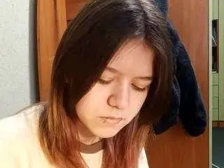 Charlenahinaman  live sex cam