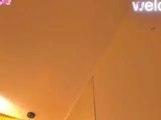 Ella-harper  live sex cam