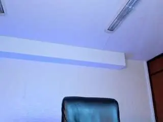 Saracorraless  live sex cam