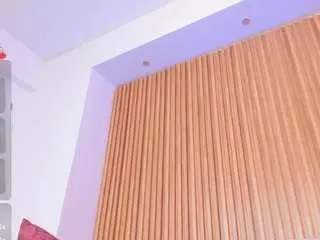 Saracorraless  live sex cam