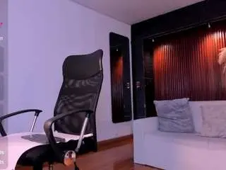 Saracorraless  live sex cam