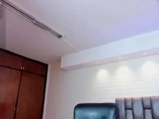Saracorraless  live sex cam