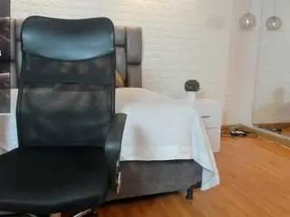 Saracorraless  live sex cam