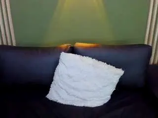 Chloe-turner  live sex cam