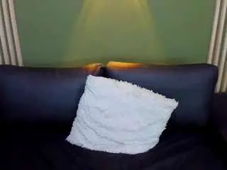 Chloe-turner  live sex cam