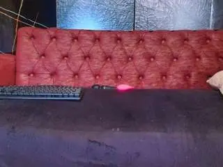 Chloe-turner  live sex cam