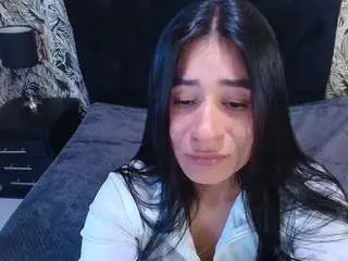 Chloe-turner  live sex cam