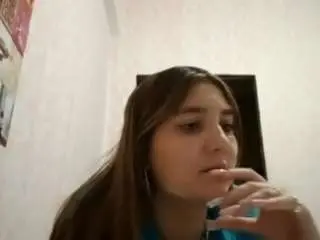 Eloisebenoit  live sex cam