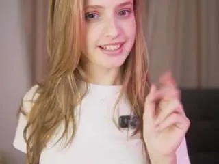 Fayelivingston  live sex cam