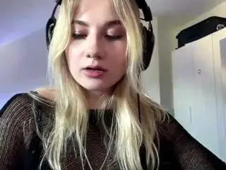 Freddachase  live sex cam