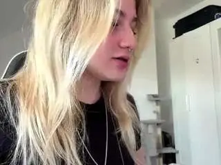 Freddachase  live sex cam