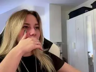 Freddachase  live sex cam