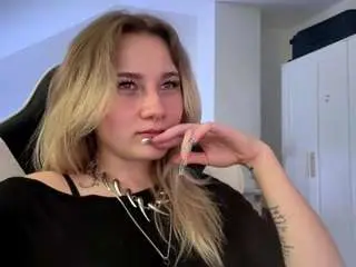 Freddachase  live sex cam