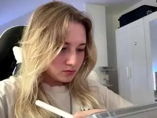 Freddachase  live sex cam