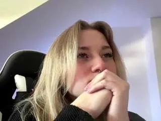Freddachase  live sex cam