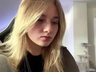 Freddachase  live sex cam
