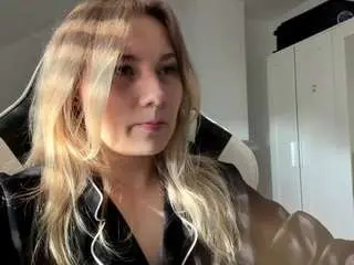 Freddachase  live sex cam