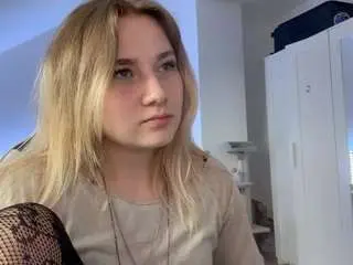 Freddachase  live sex cam