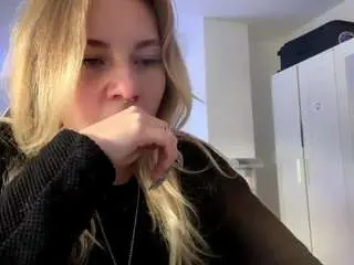 Freddachase  live sex cam