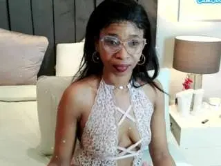 Sasyylissaa69  live sex cam