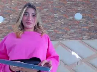 Lucy-davies  live sex cam