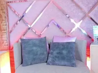 Lucy-davies  live sex cam